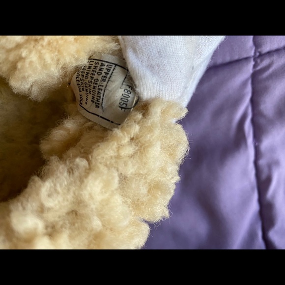 UGG sheepskin slippers main image 8
